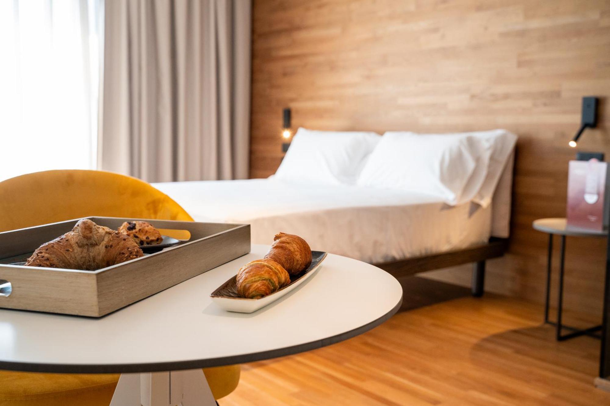 Mon Luxury Rooms Spa Николози Екстериор снимка