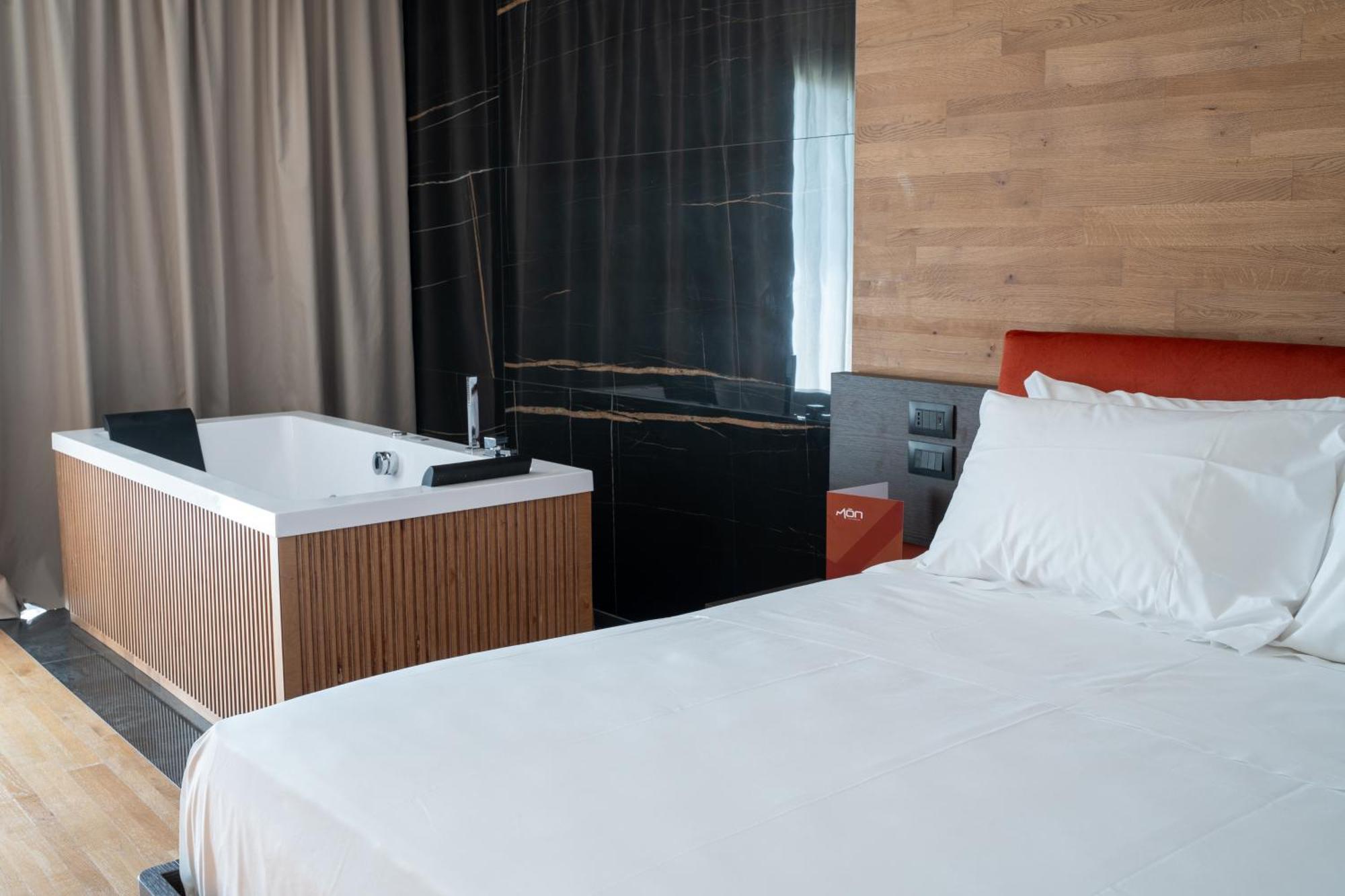 Mon Luxury Rooms Spa Николози Екстериор снимка