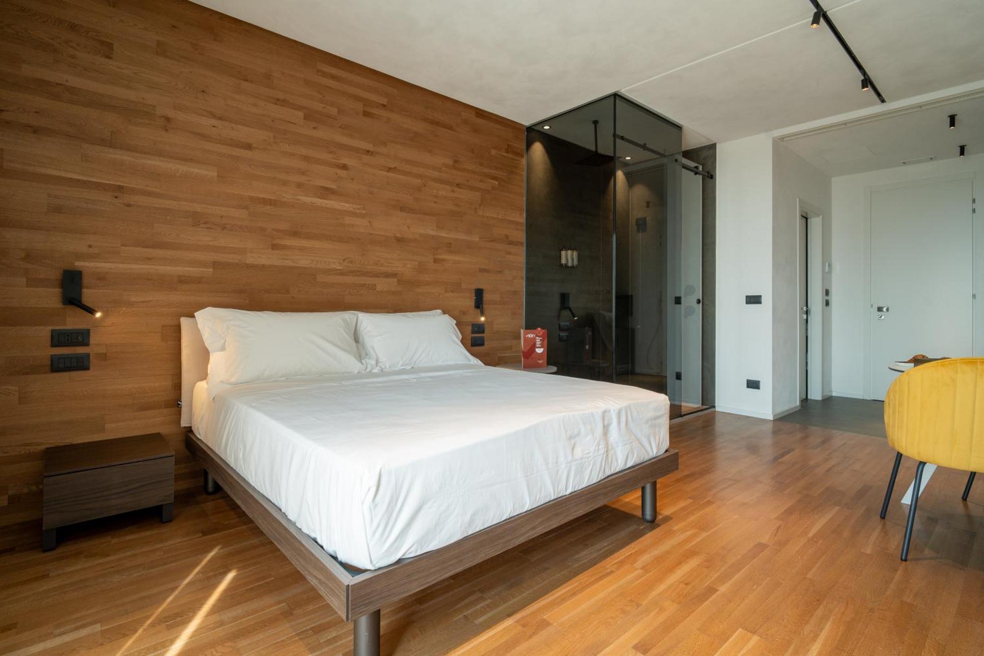 Mon Luxury Rooms Spa Николози Екстериор снимка